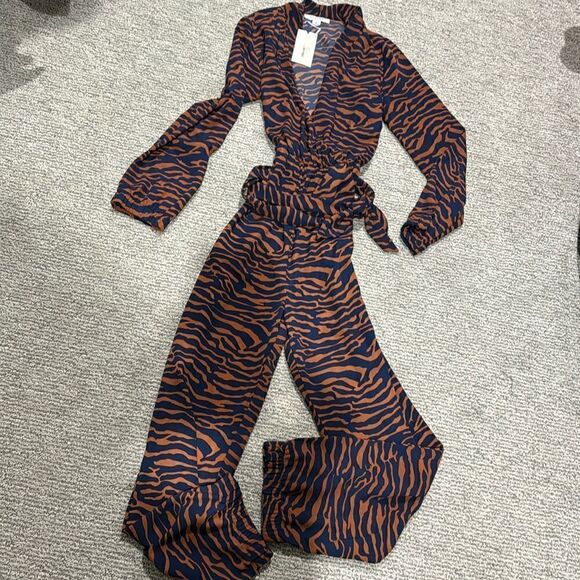 Favlux jumpsuit  - Picture 1 of 2